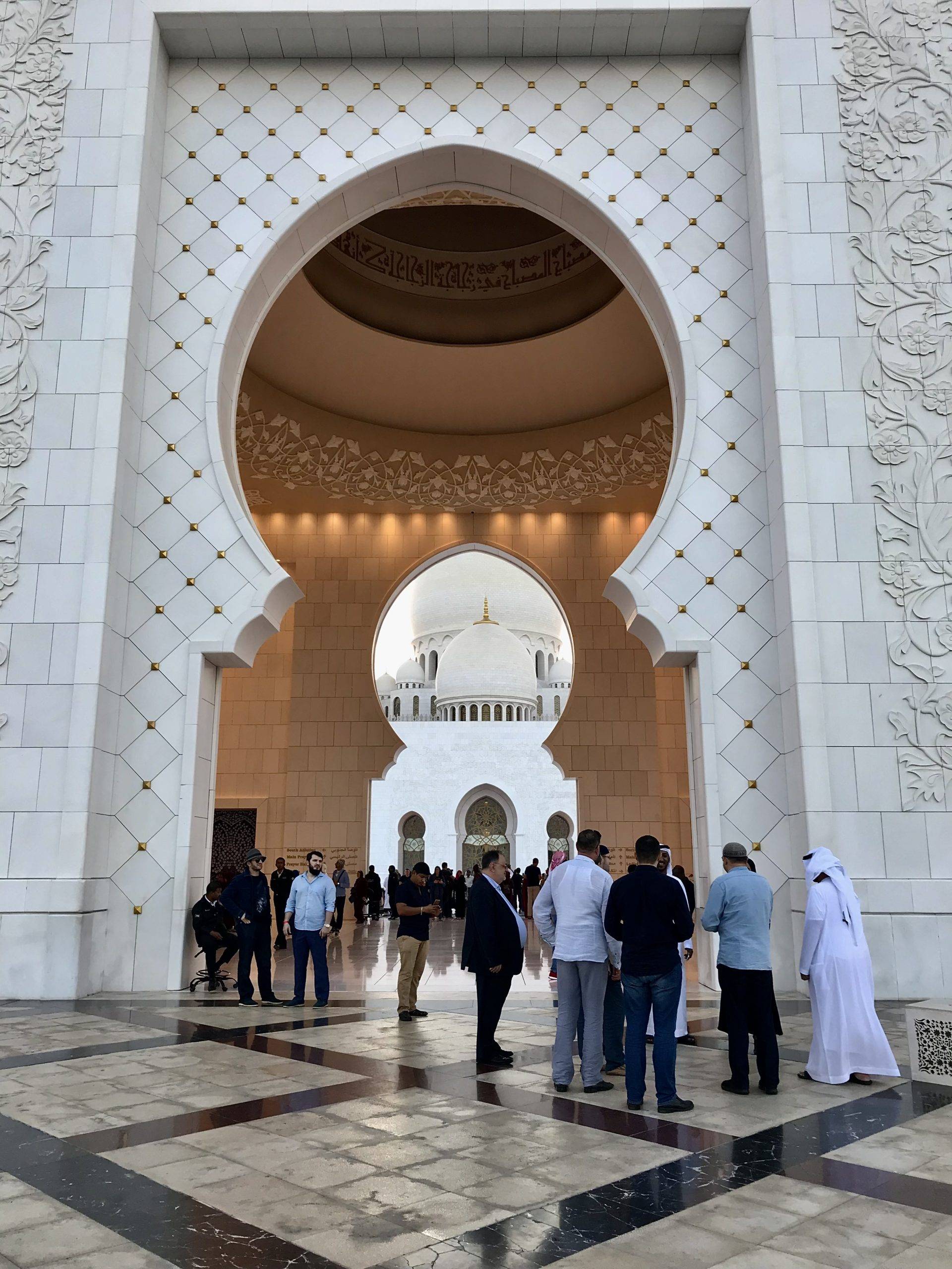 Experience the Incredible Sheikh Zayed Grand Mosque: A Must-Visit ...