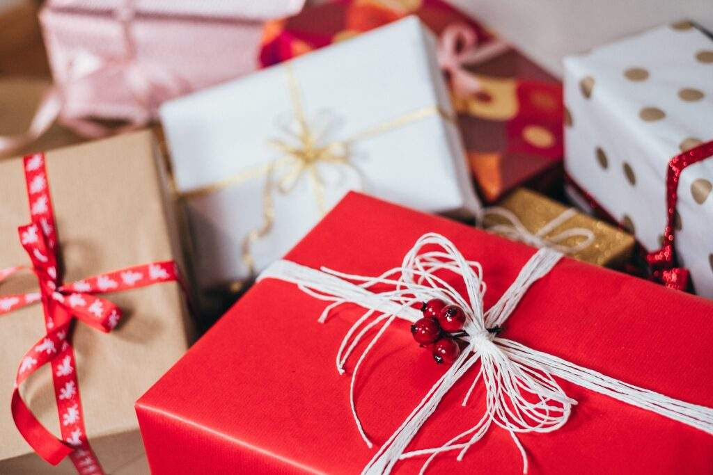 25 Office Gift Exchange Ideas and Activities